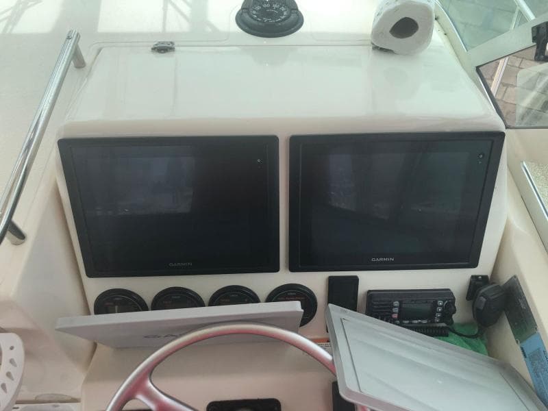 2003 Pursuit 2870 Walkaround