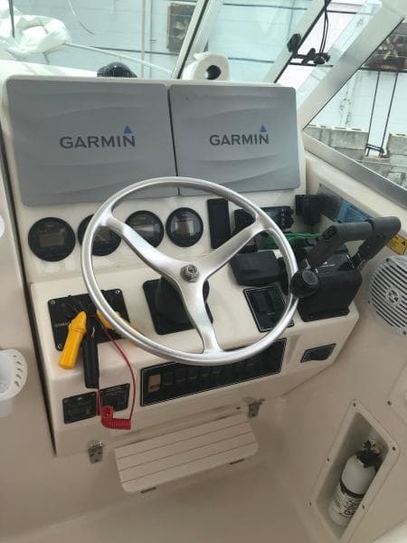 2003 Pursuit 2870 Walkaround