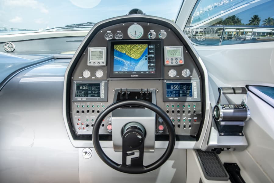 2004 Pershing Express