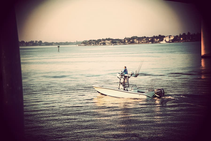 2026 Yellowfin 26 Hybrid