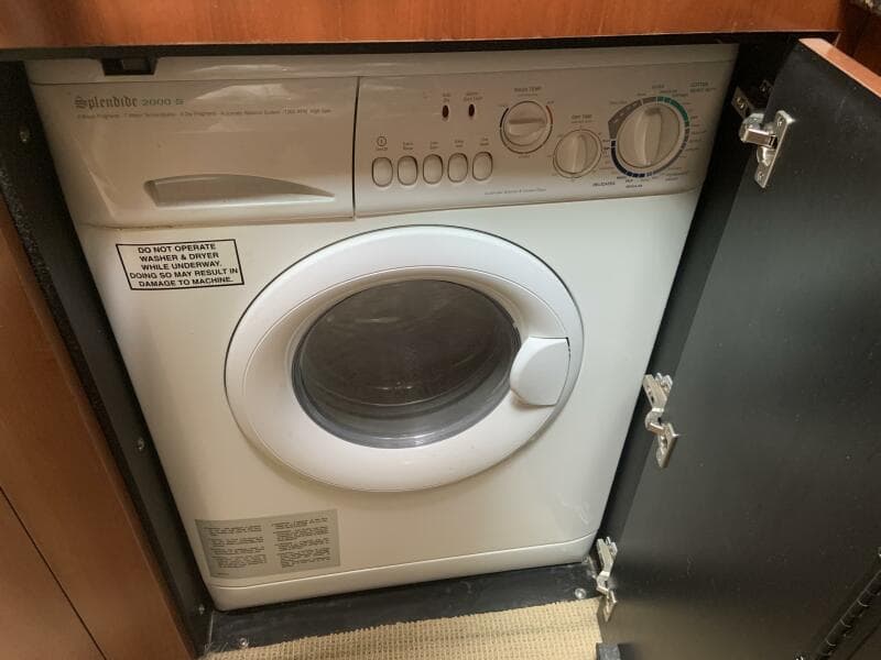 2005 Sea Ray 500 Sundancer