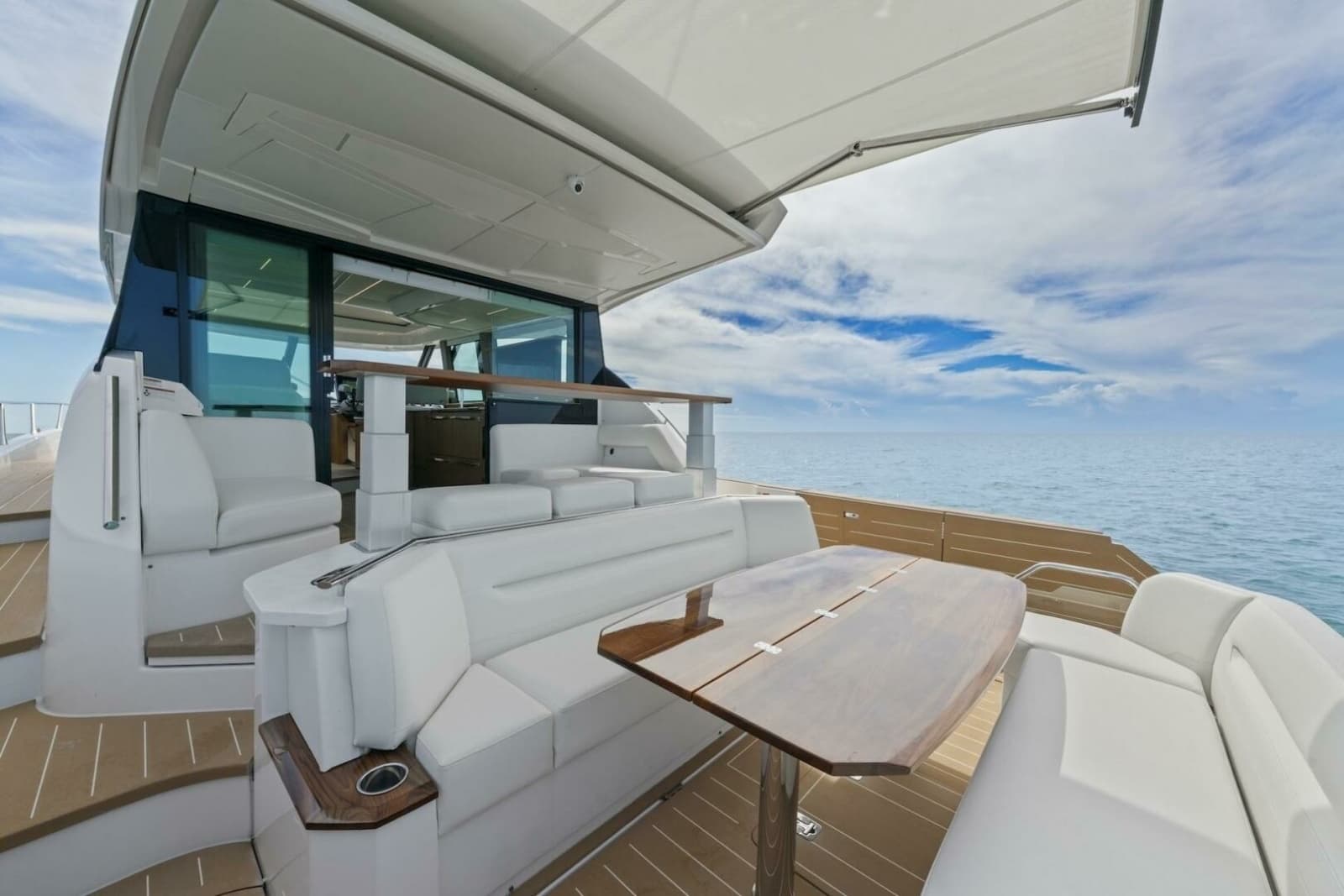 2023 Tiara Yachts EX 60 - Photo 43