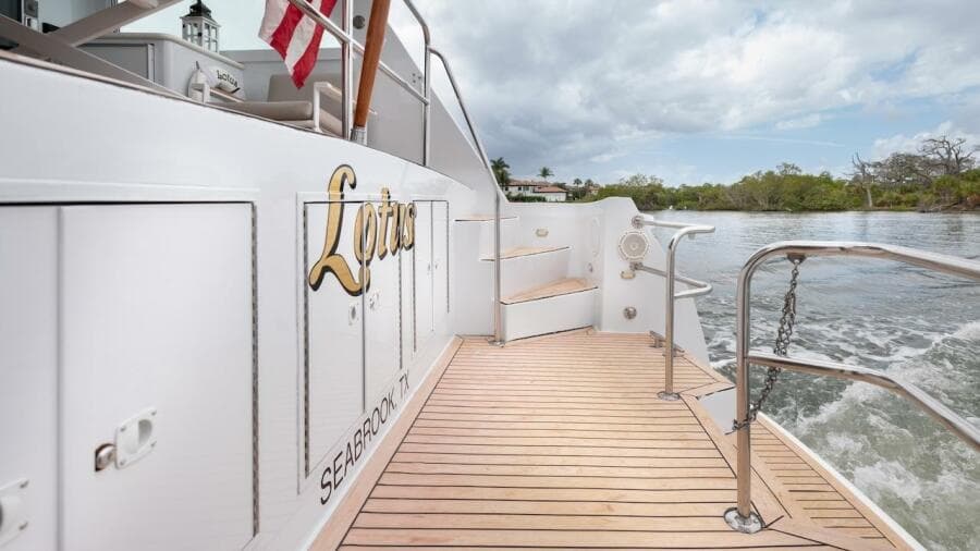 1998 Hatteras Sport Deck