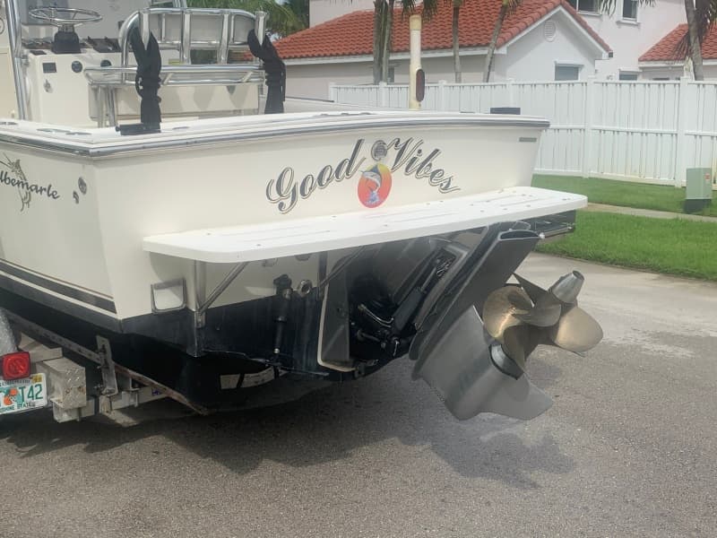 2006 Albemarle 242 Center Console