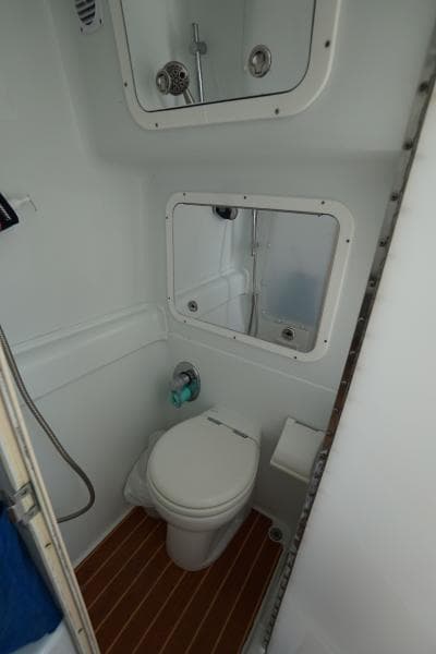 2013 Yellowfin 42 - head