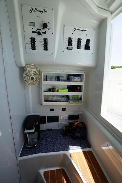 2013 Yellowfin 42 - electrical-and-storage