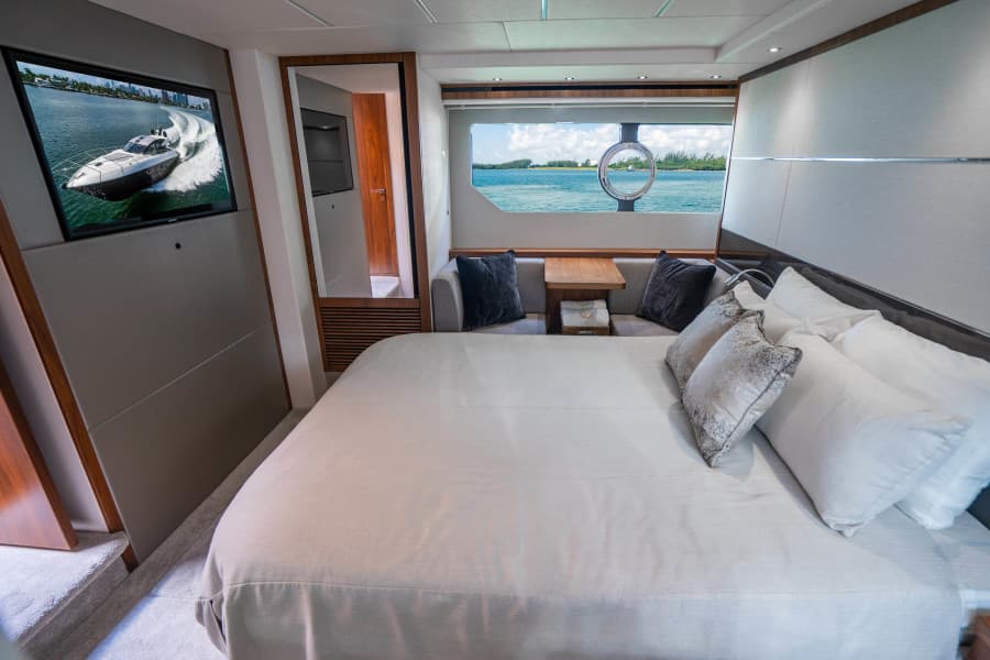 2019 Sunseeker Predator