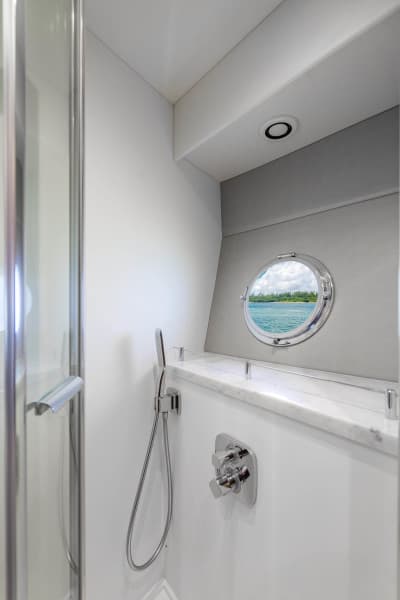 2019 Sunseeker Predator