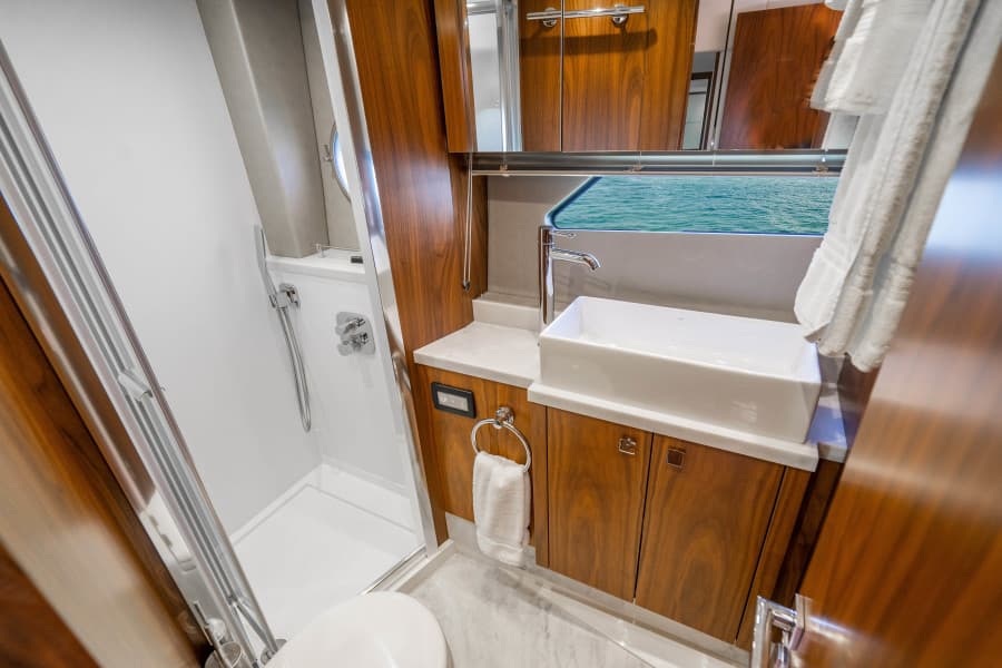 2019 Sunseeker Predator