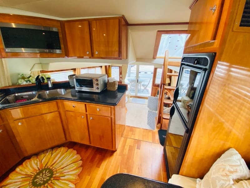 2003 Navigator 5700 Rival