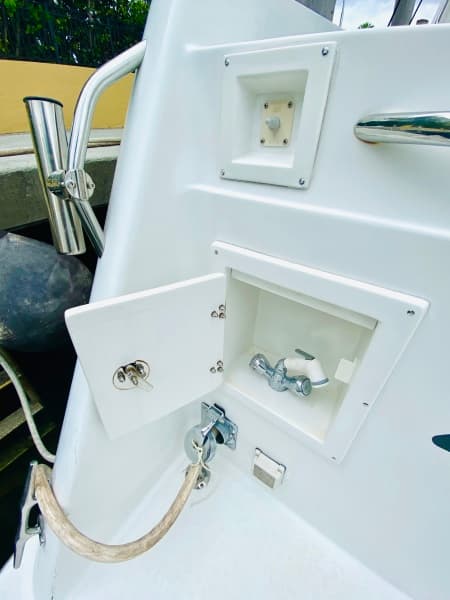 2003 Navigator 5700 Rival