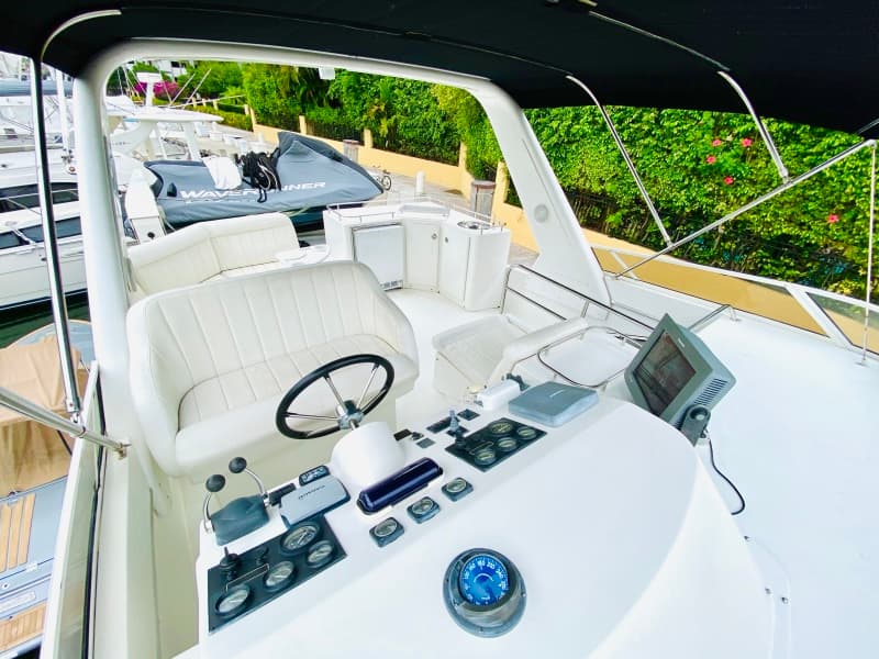 2003 Navigator 5700 Rival