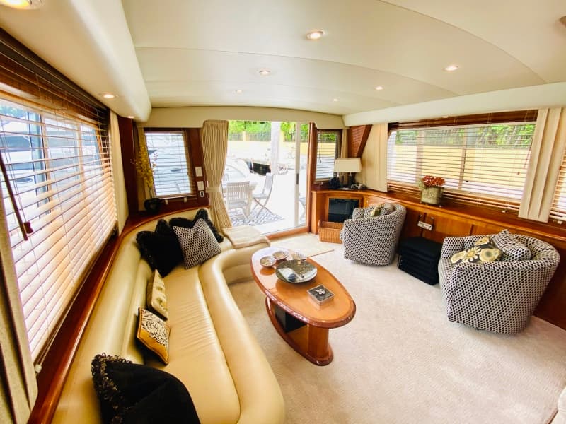 2003 Navigator 5700 Rival