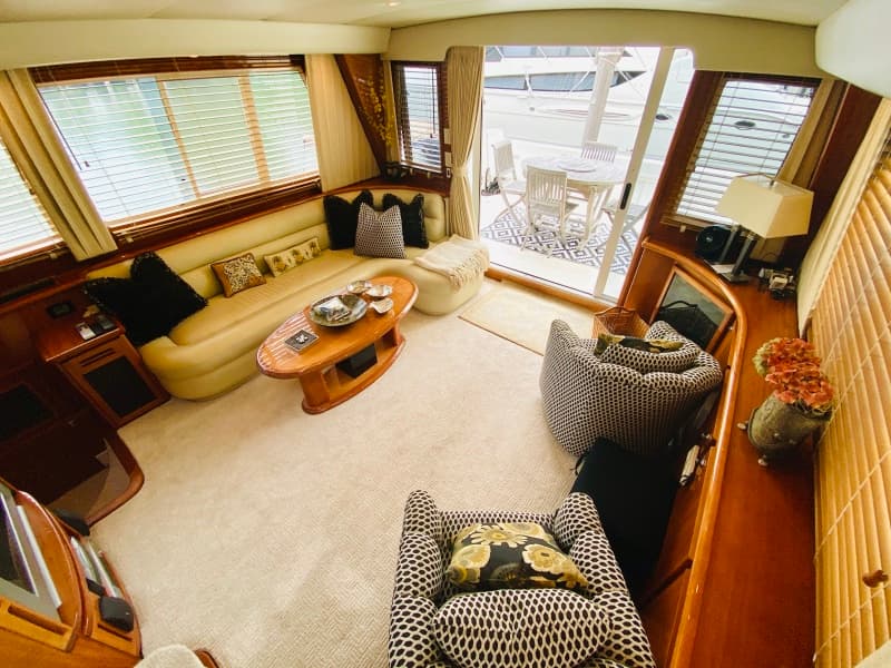 2003 Navigator 5700 Rival