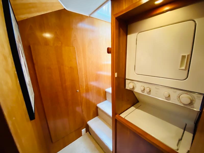 2003 Navigator 5700 Rival