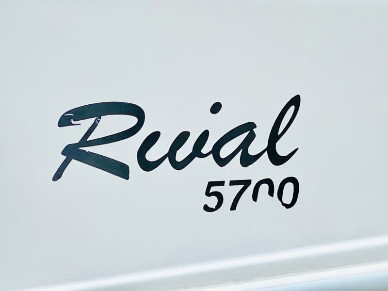 2003 Navigator 5700 Rival