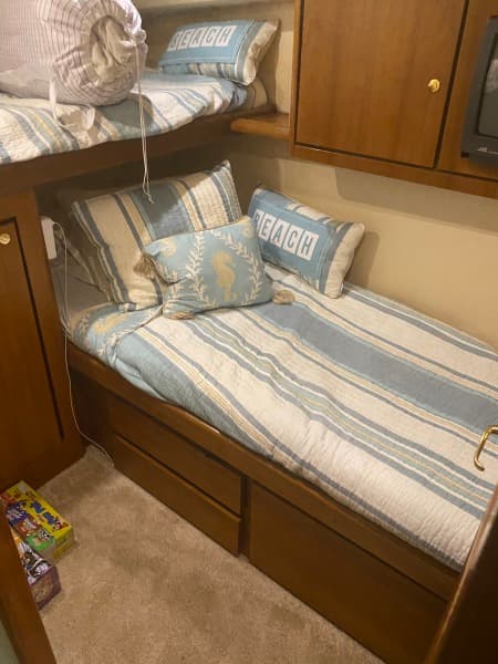 1997 Ocean Yachts Super Sport