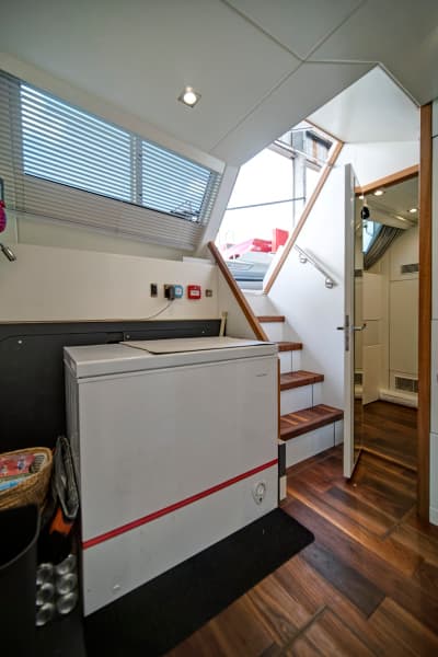 2019 Sunseeker 86 Yacht