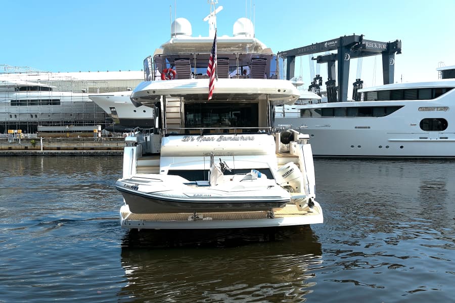 2019 Sunseeker 86 Yacht