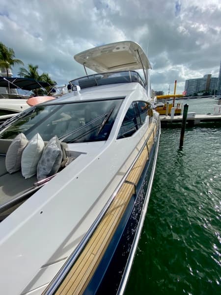 2018 Azimut Flybridge