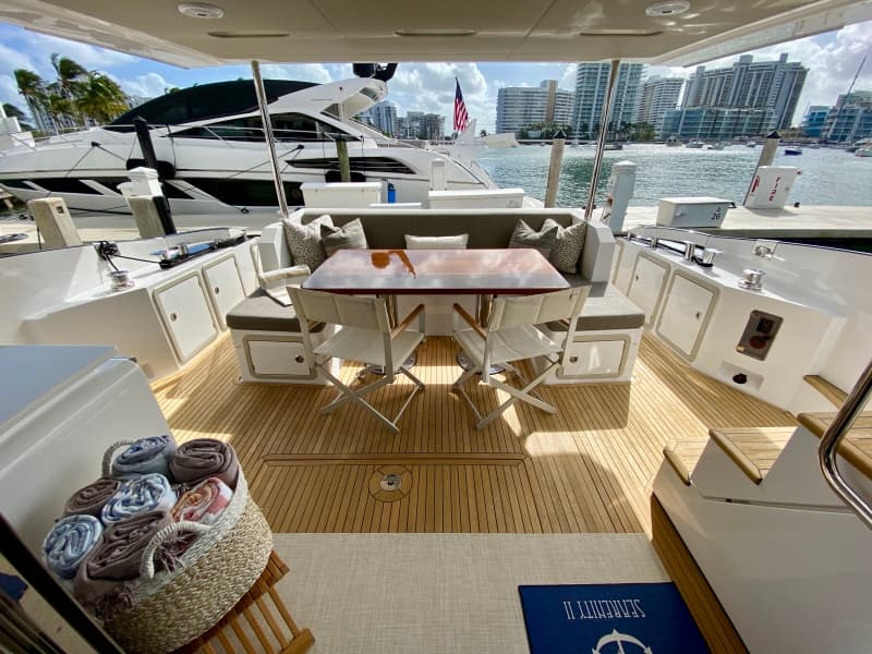 2018 Azimut Flybridge