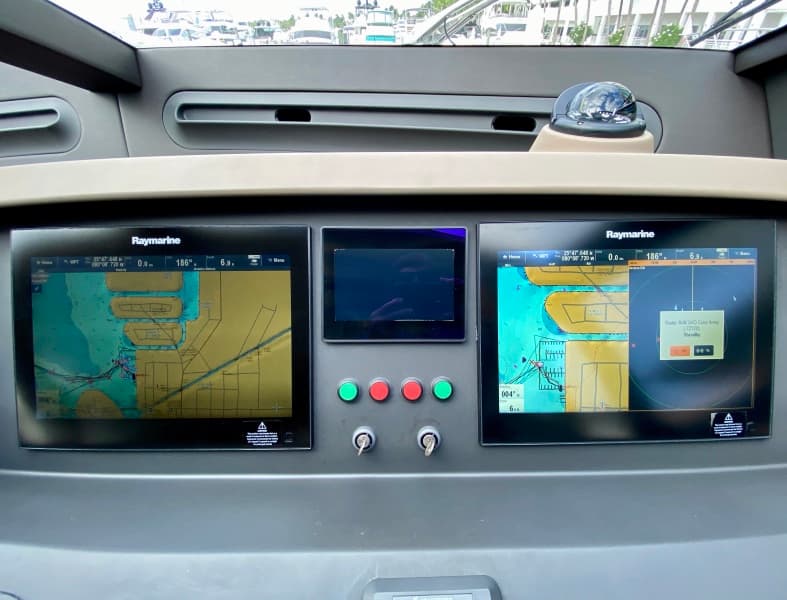 2018 Azimut Flybridge