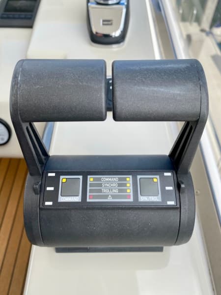 2018 Azimut Flybridge