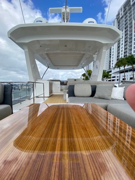 2018 Azimut Flybridge