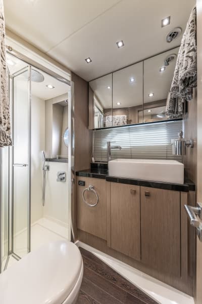 2017 Sunseeker Predator