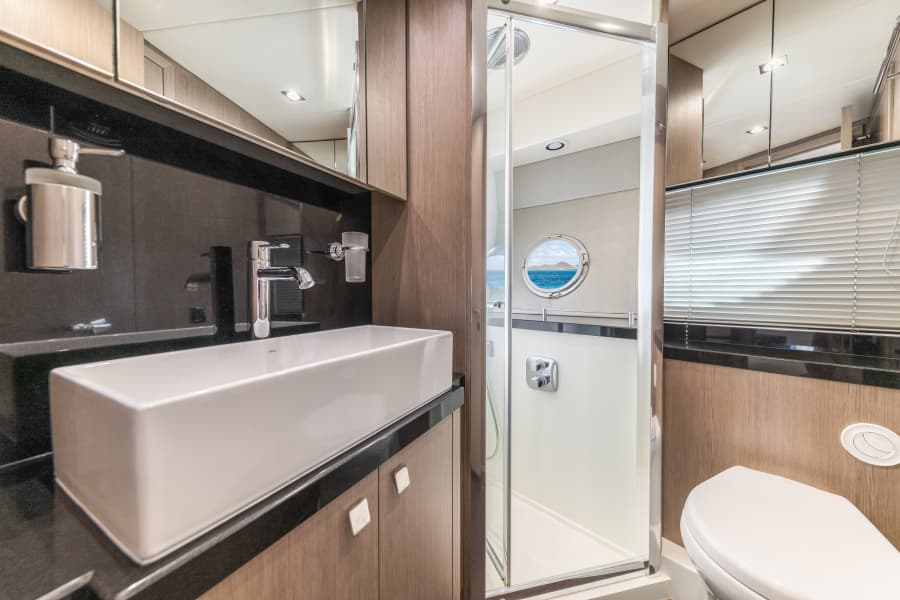 2017 Sunseeker Predator