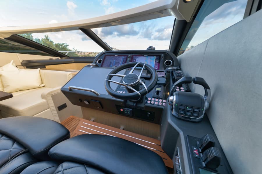 2017 Sunseeker Predator