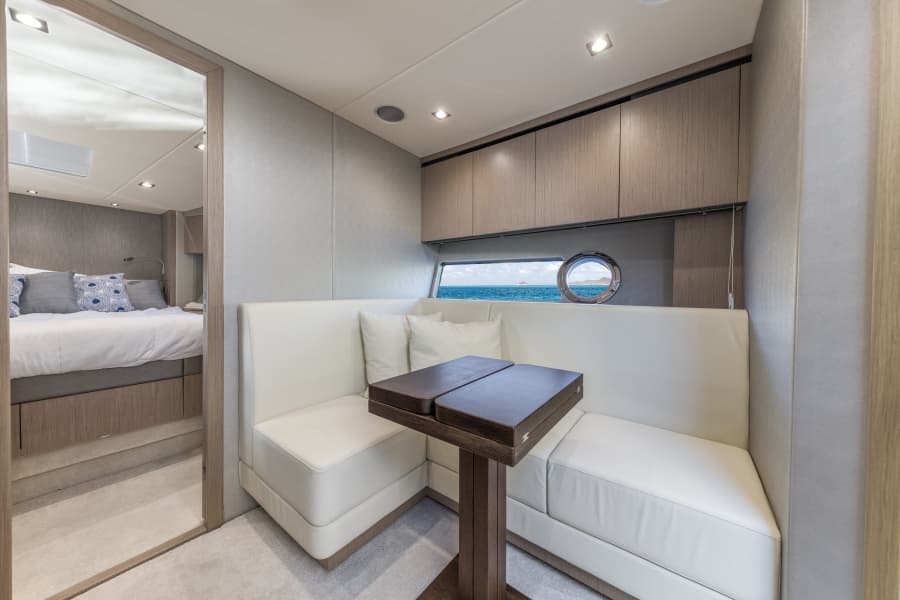 2017 Sunseeker Predator