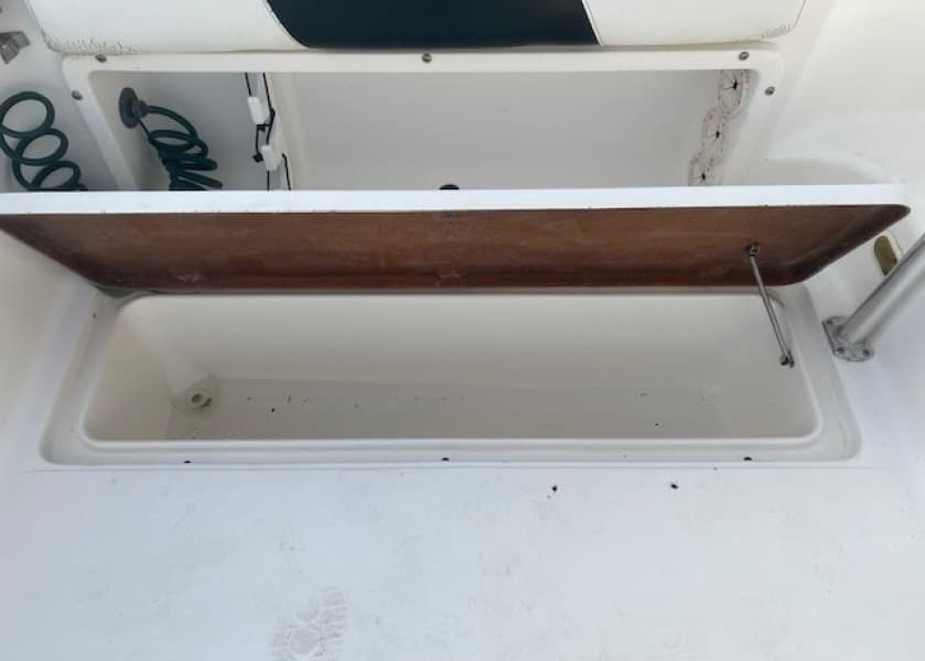 2001 Century 2300 Walkaround