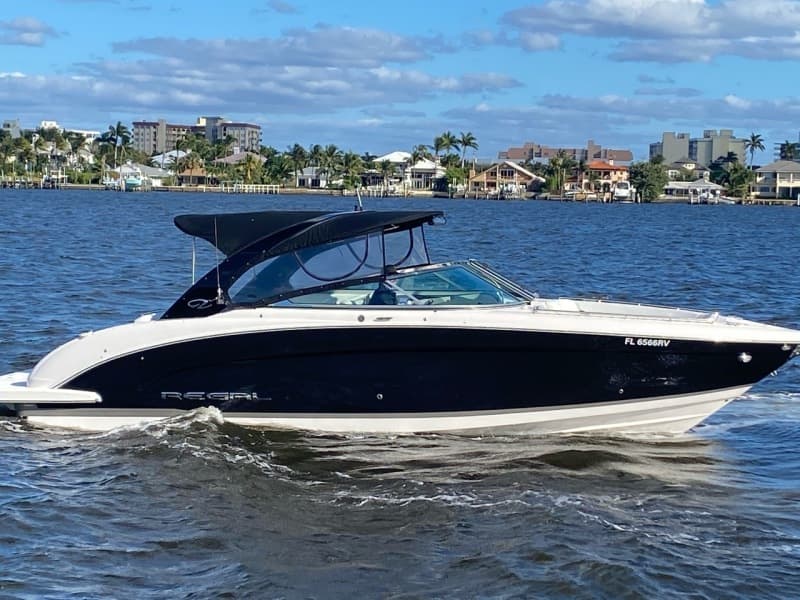 2016 Regal 3200 Bowrider