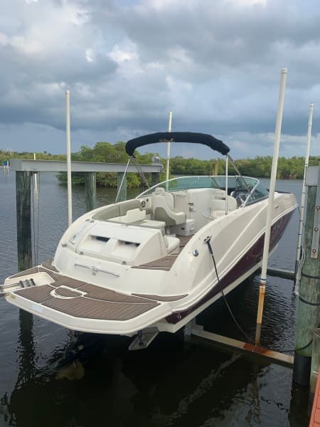 2007 Sea Ray 240 Sundeck