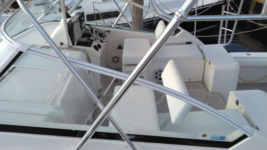 2007 Luhrs 31 Open