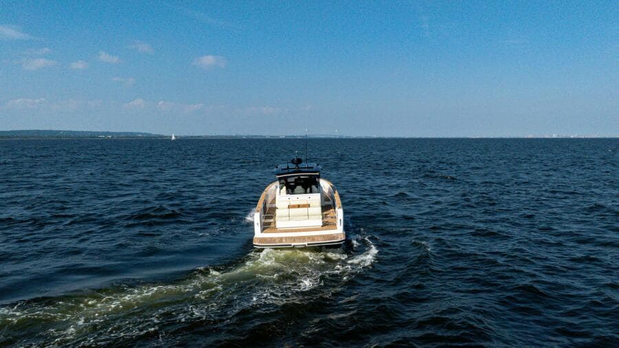 2025 Pardo Yachts 38 Walkaround - Photo 7