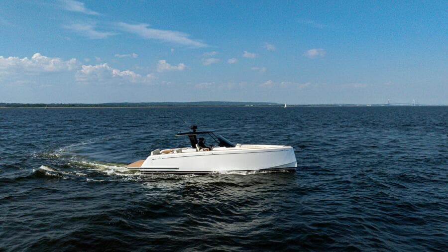 2025 Pardo Yachts 38 Walkaround - Photo 5