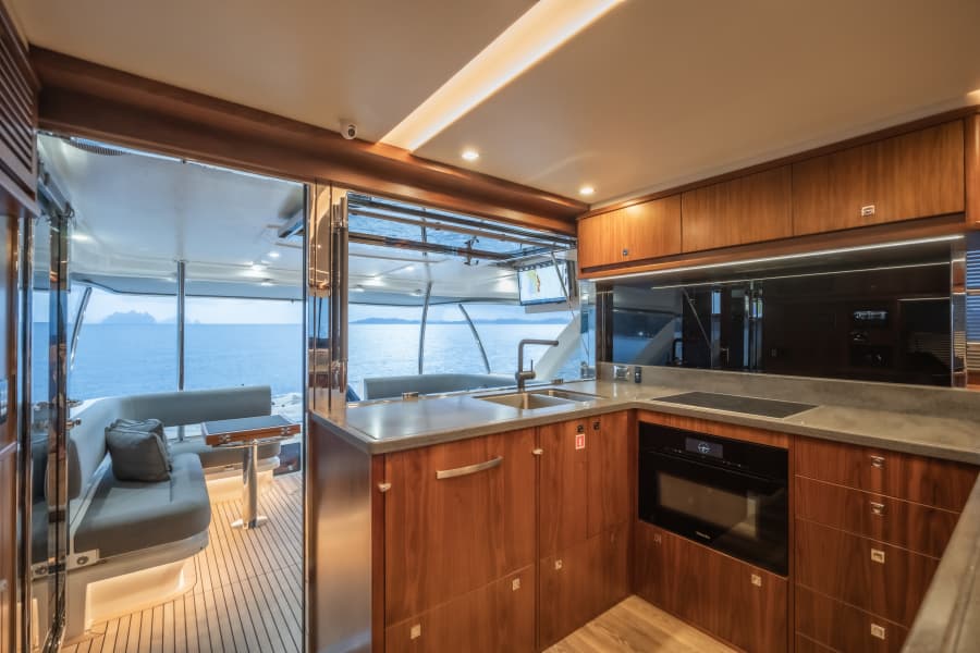 2019 Riviera 68 Sport Motor Yacht