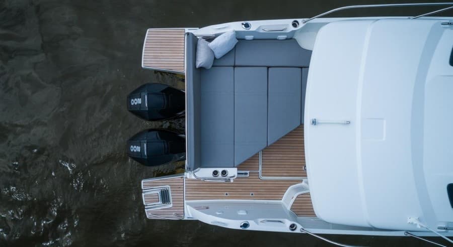 2025 Beneteau Antares 9