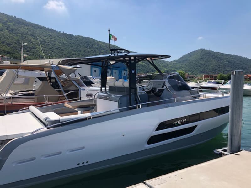 2018 Invictus 370 GT