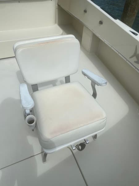 1986 Hatteras Sport Fish Convertible