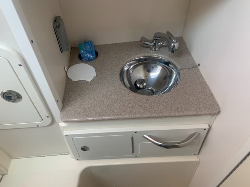 2015 World Cat 320 EC