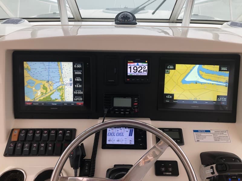 2015 World Cat 320 EC