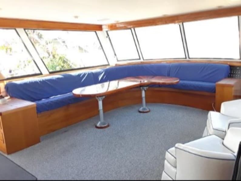 1965 Burger Cockpit Flybridge Motor Yacht