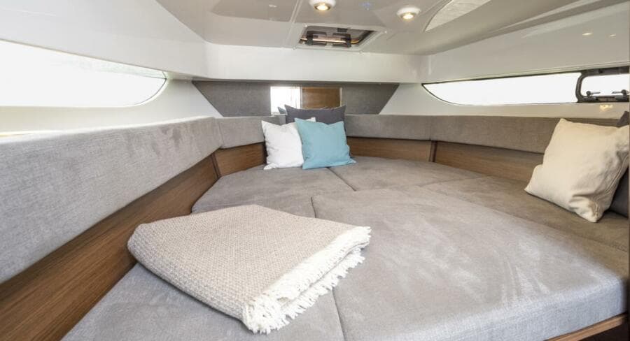 2025 Beneteau Flyer 9 SunDeck