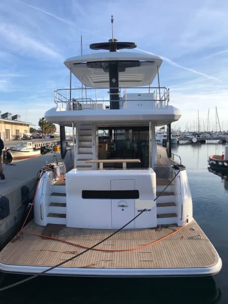 2019 Sirena 58 Flybridge