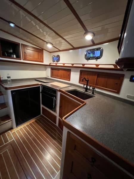 2007 Northern Bay 38