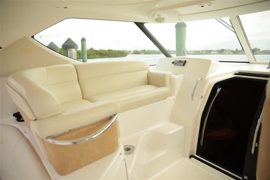 2008 Tiara Yachts 3900 Sovran