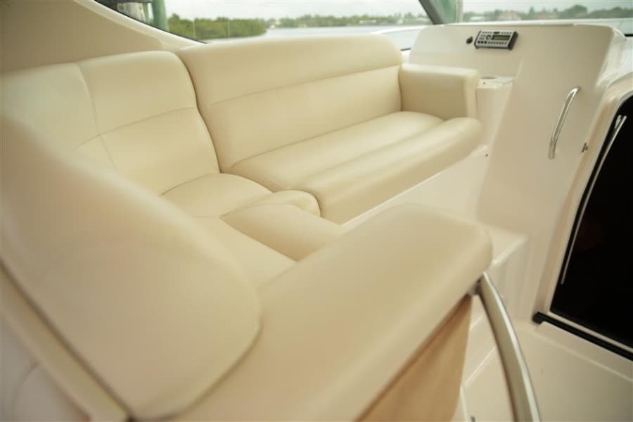 2008 Tiara Yachts 3900 Sovran